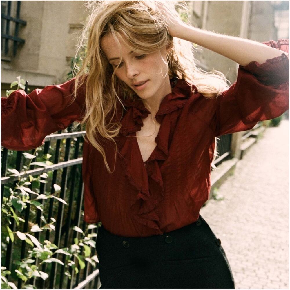 Doen Hardy Lace Pintuck Blouse Crimson Red - Picture 3 of 5